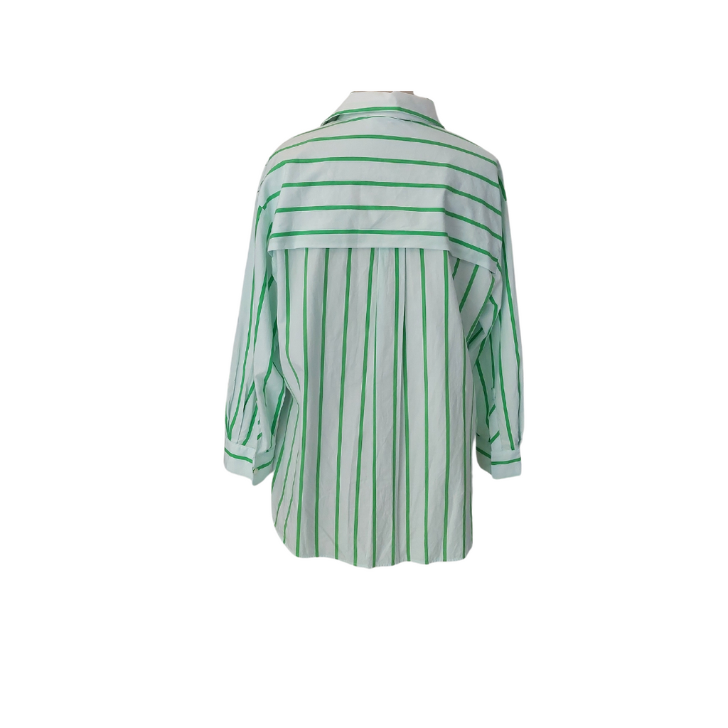 IPEKYOL White & Green Striped Button Down Shirt | Gently Used |