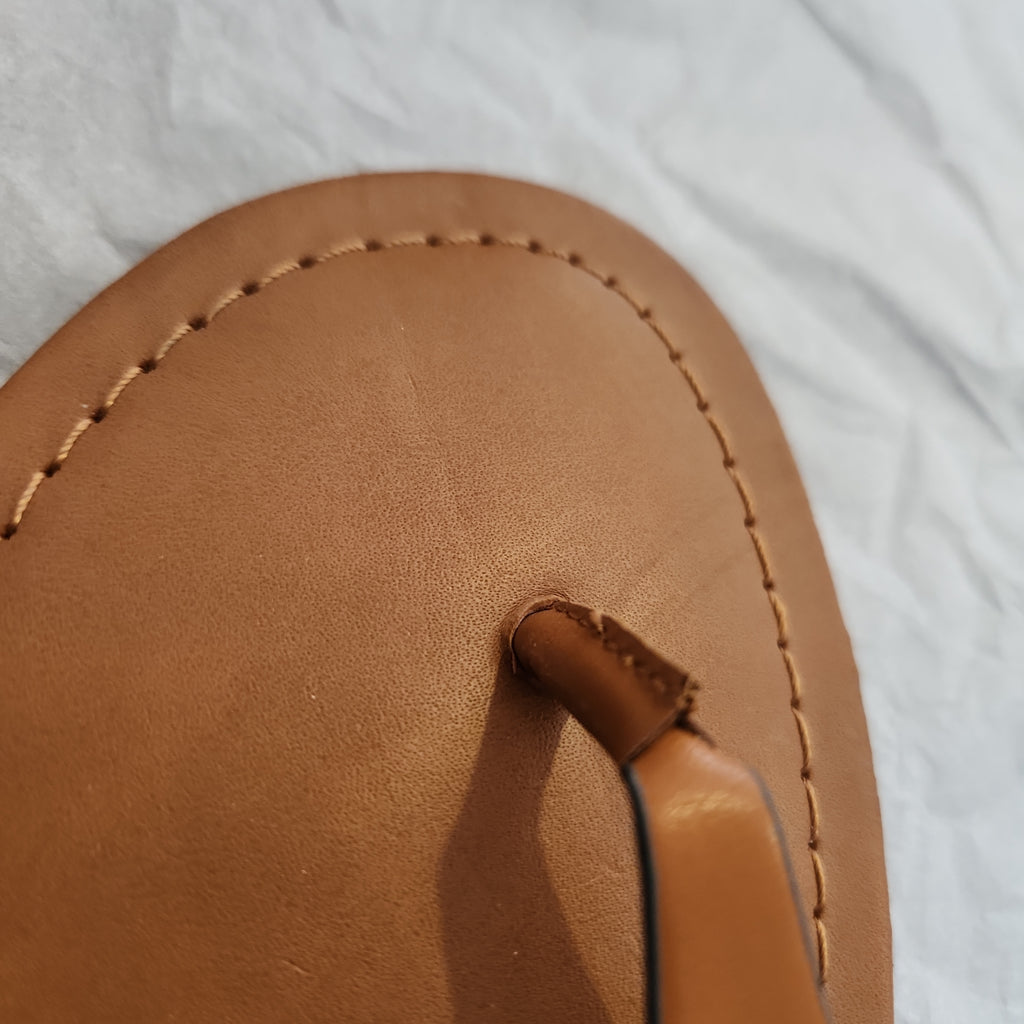 Tommy Hilfiger Tan Leather Thong Sandals | Gently Used |