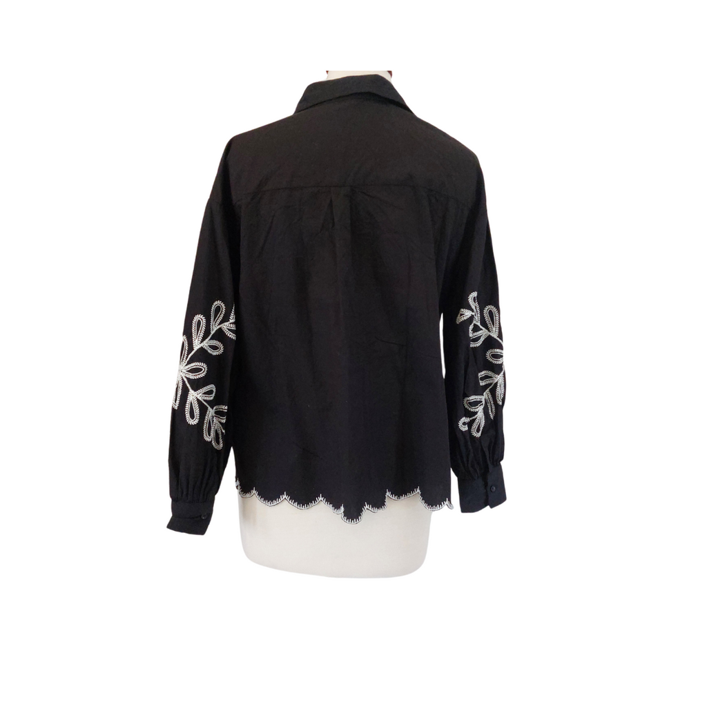 Max Black & White Embroidered Collared Shirt | Gently Used |