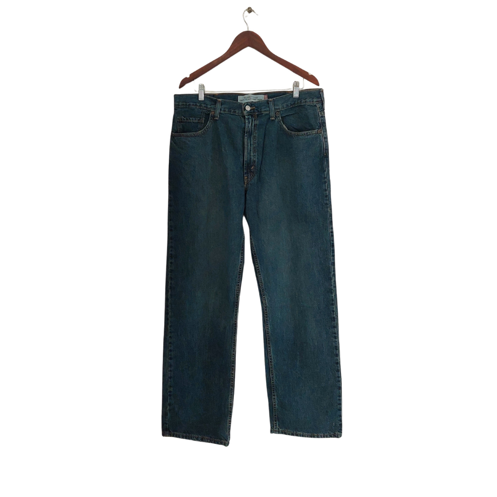 LEVIS Men's Blue Denim Relaxed Straight Jeans | Gently Used |