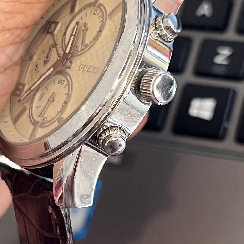 Guess Men's Round Dial Chronograph Leather Strap Watch | Pre Loved |