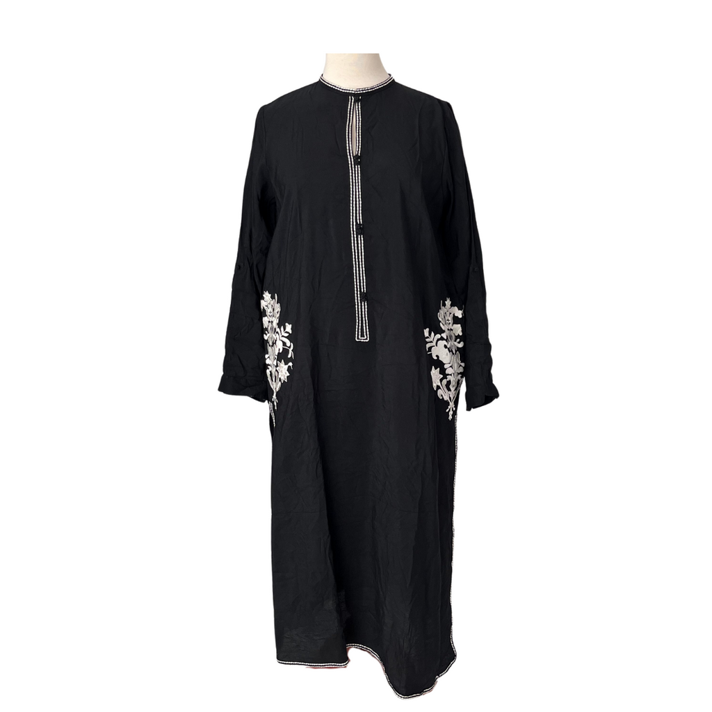 Saira Habib Black & White Embroidered Kurta | Pre Loved |