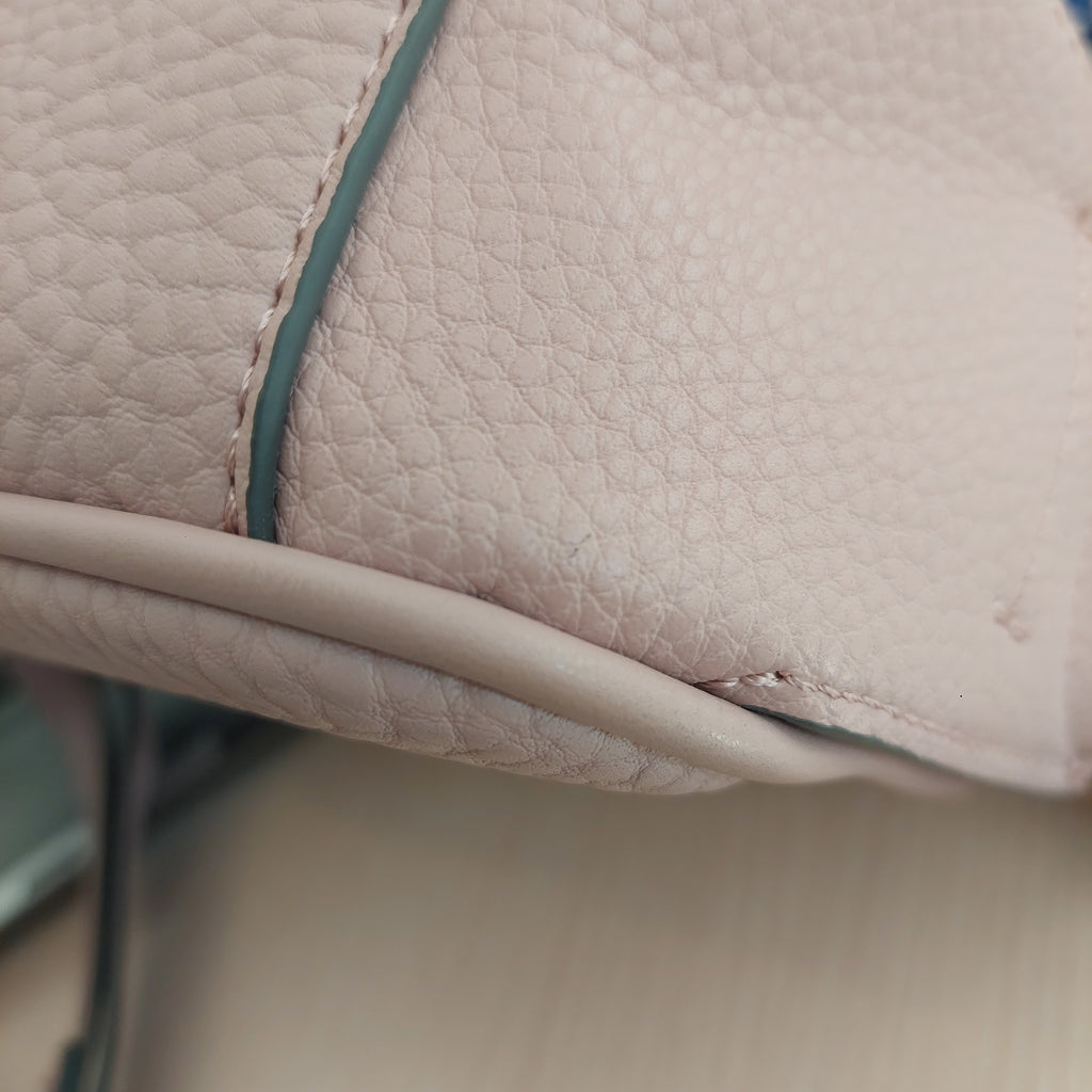 Fiorelli Powder Pink Textured Crossbody Bag | Pre loved |