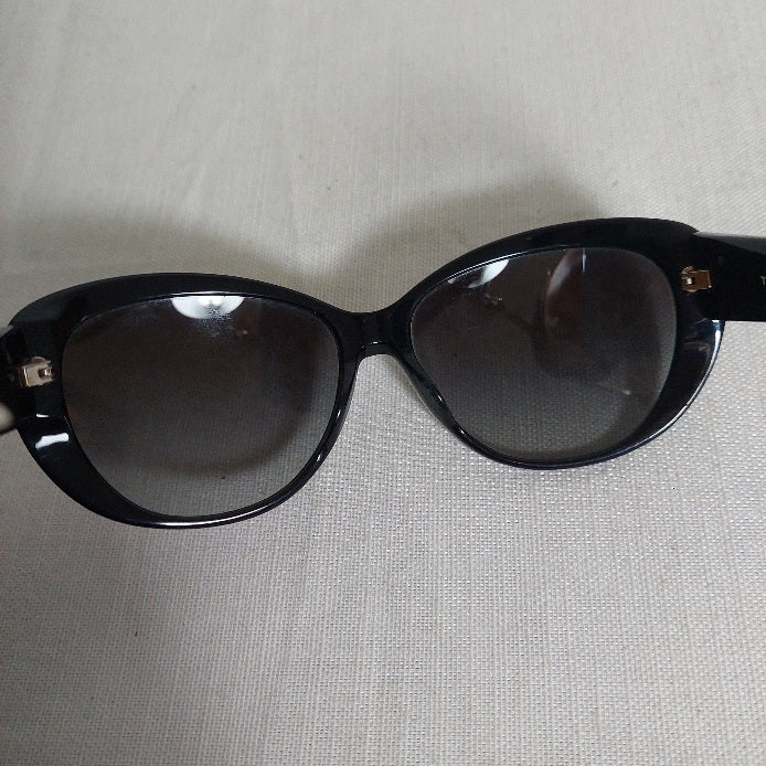 Tory Burch Black TY7005 Sunglasses | Pre Loved |