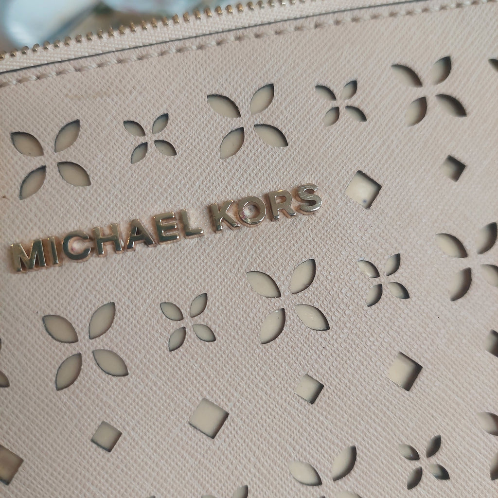 Michael Kors Beige Large Laser-cut Leather Clutch | Pre Loved |