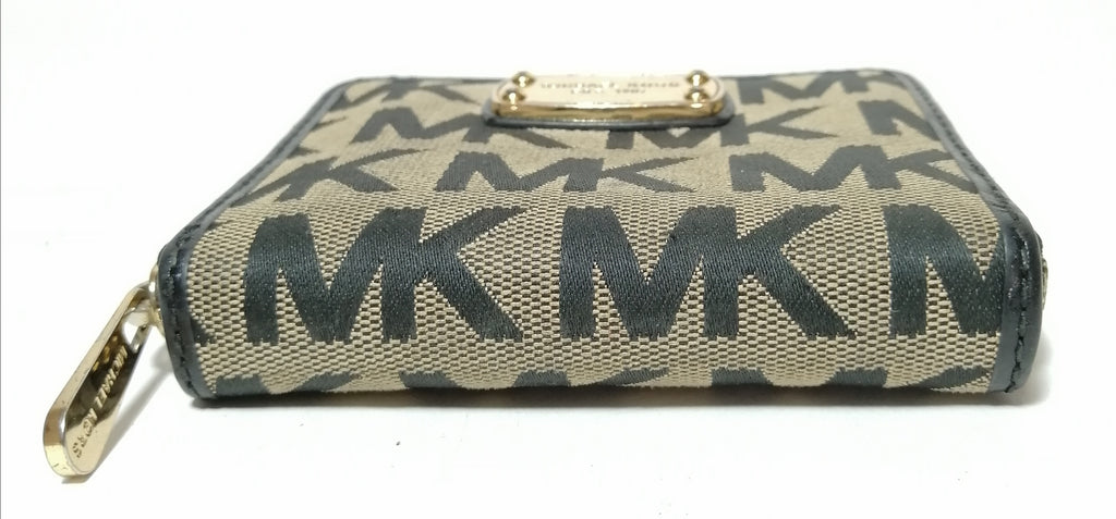 Michael Kors Monogram Bi-fold Wallet 