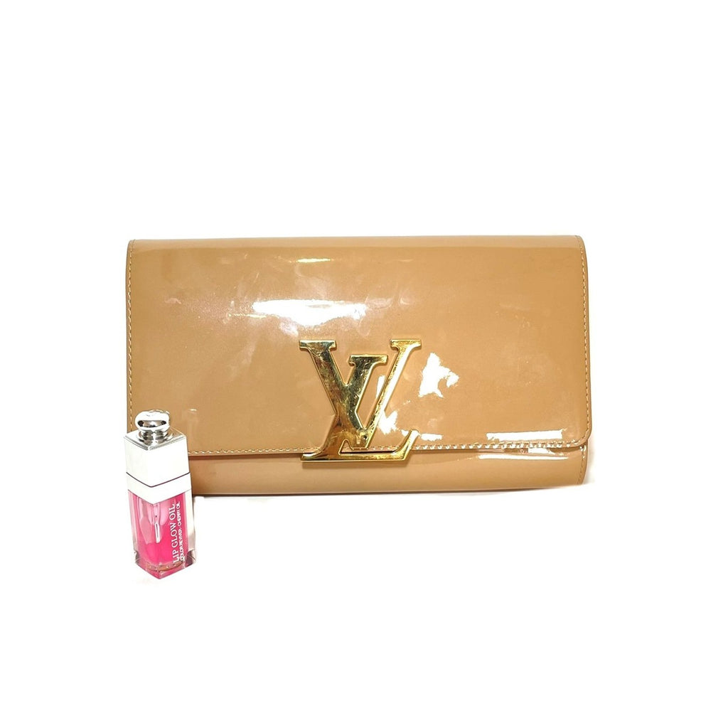 Louis Vuitton Beige Vanilla Vernis Sobe Clutch Louise 1013lv10 –  Bagriculture