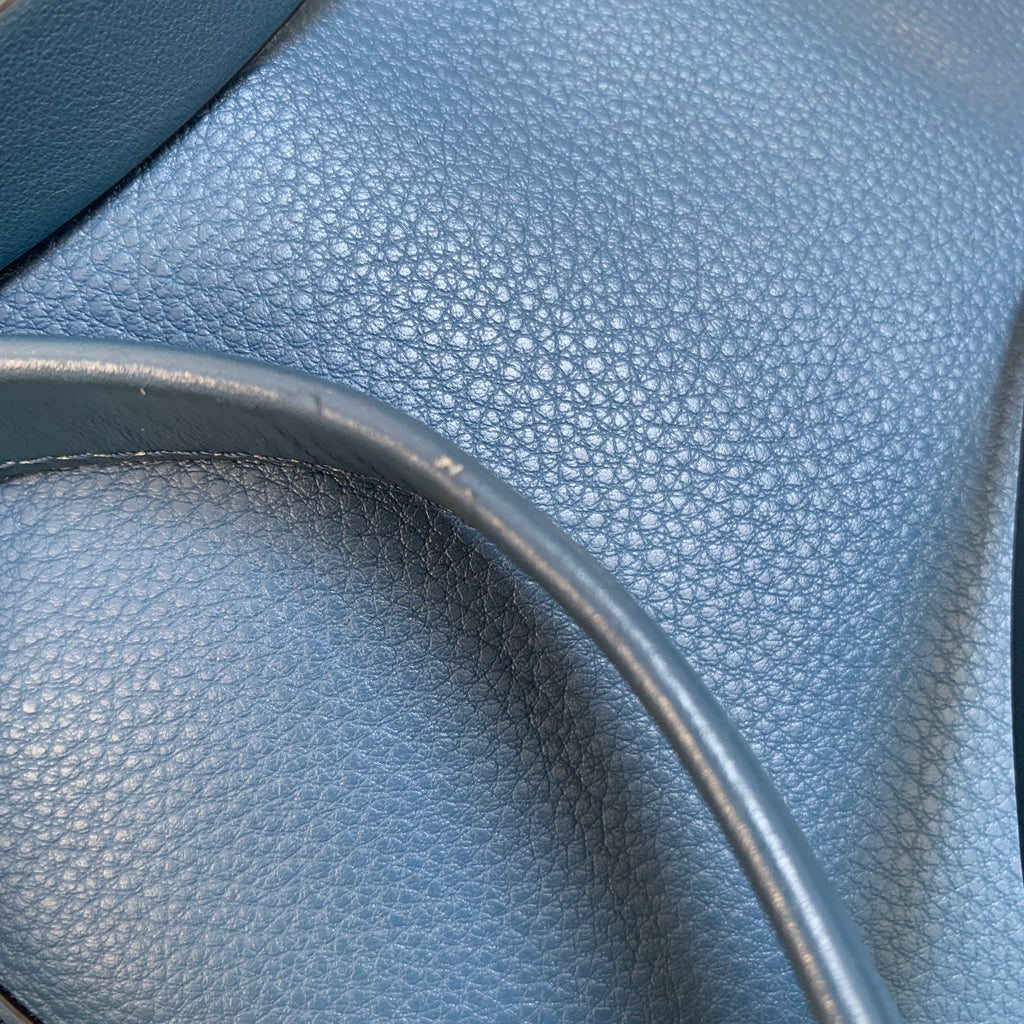 Michael Kors Blue Pebbled Leather Saddle Crossbody Bag | Gently Used ...