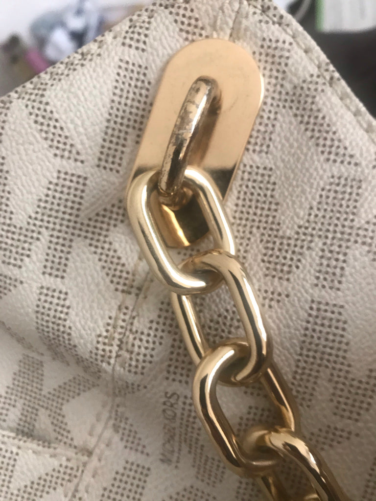 Michael Kors Vanilla Monogram Chelsea Shoulder Bag | Pre Loved |